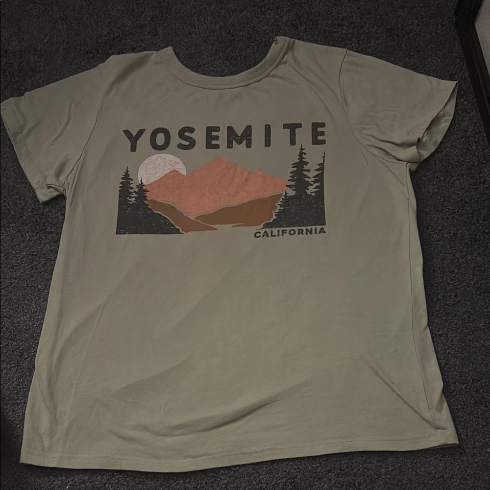 Zoe + Liv Yosemite graphic tee
Ask questions, Send offers